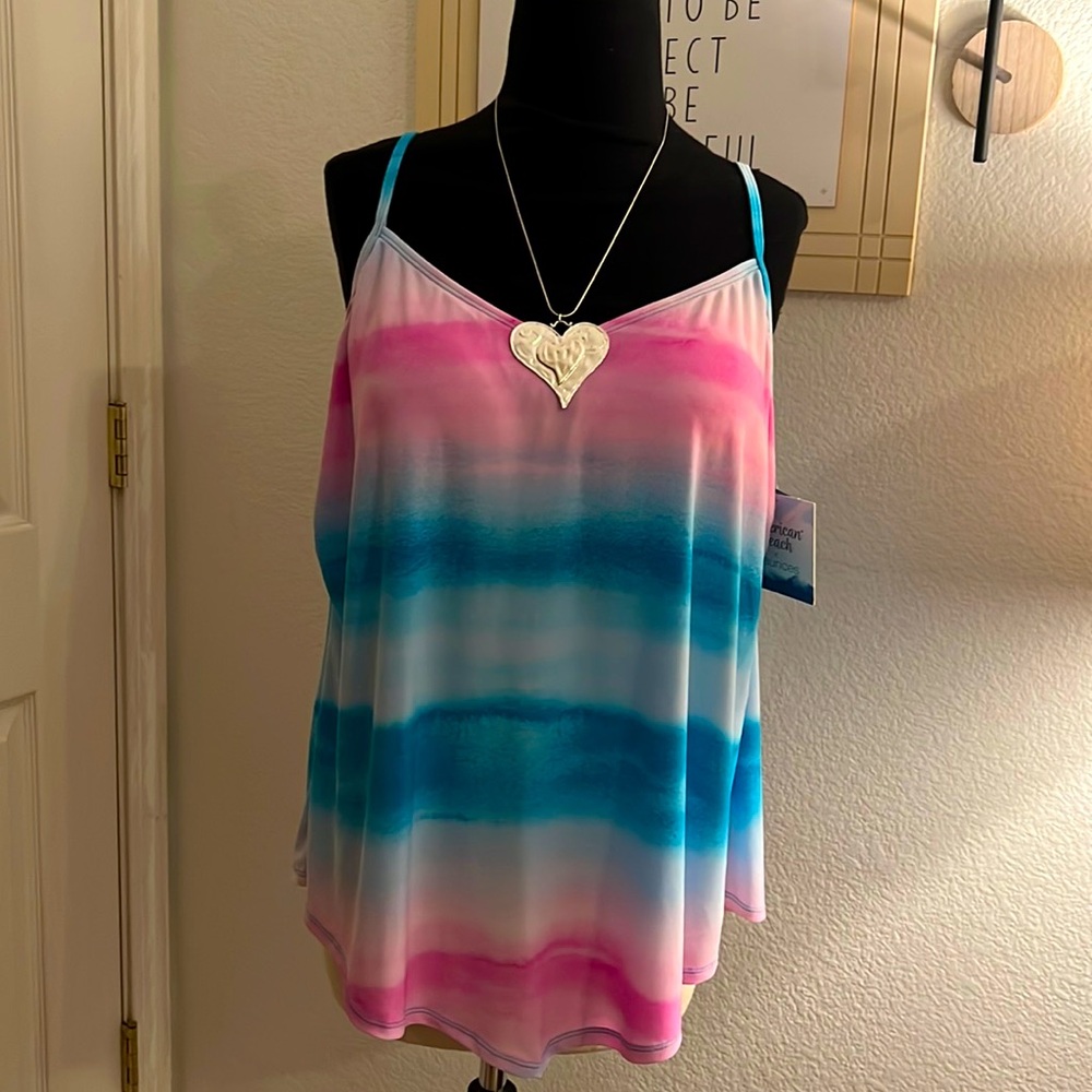 Tankini top NWT